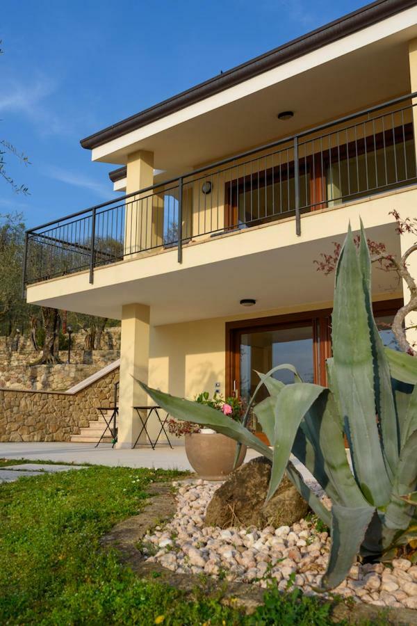 Maison Balu Villa Torri Del Benaco Buitenkant foto